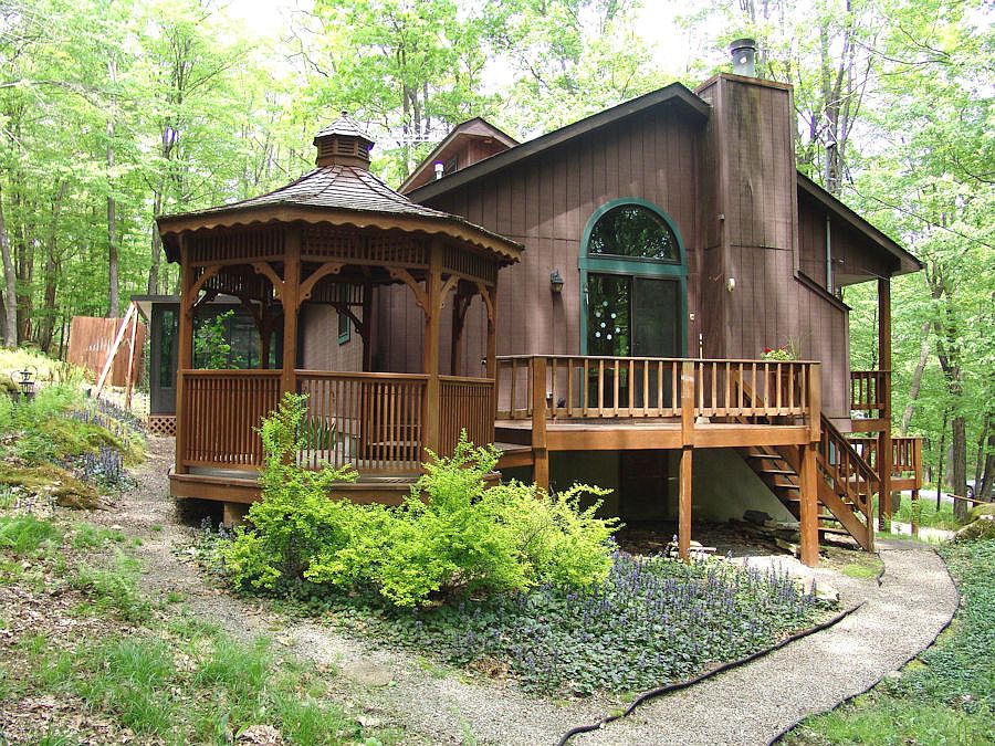 2nd image of 323 Aster Cir