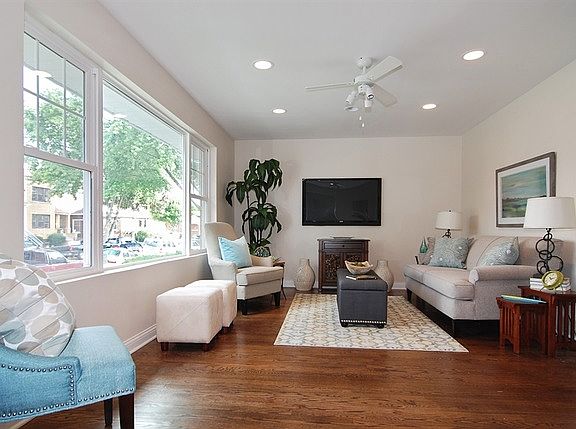 2nd image of 1517 Harvey Ave