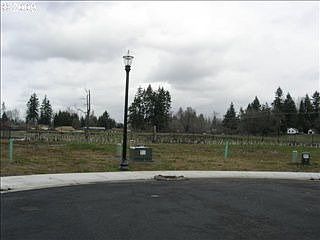 1st image of 10409 NE 70th Ct