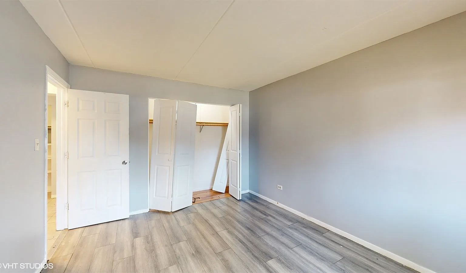 2 bed, 905 sqft, $1,560 — Photo 4