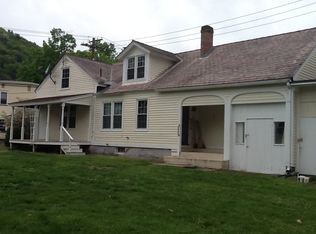 31 Water St, Shelburne, MA 01370