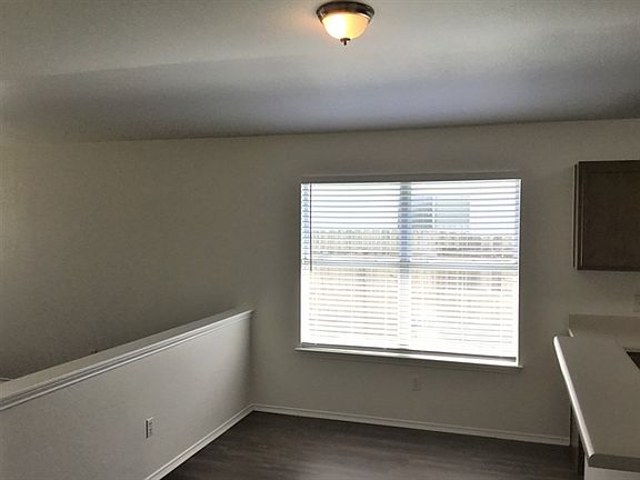 4th image of 168 Keegans Way