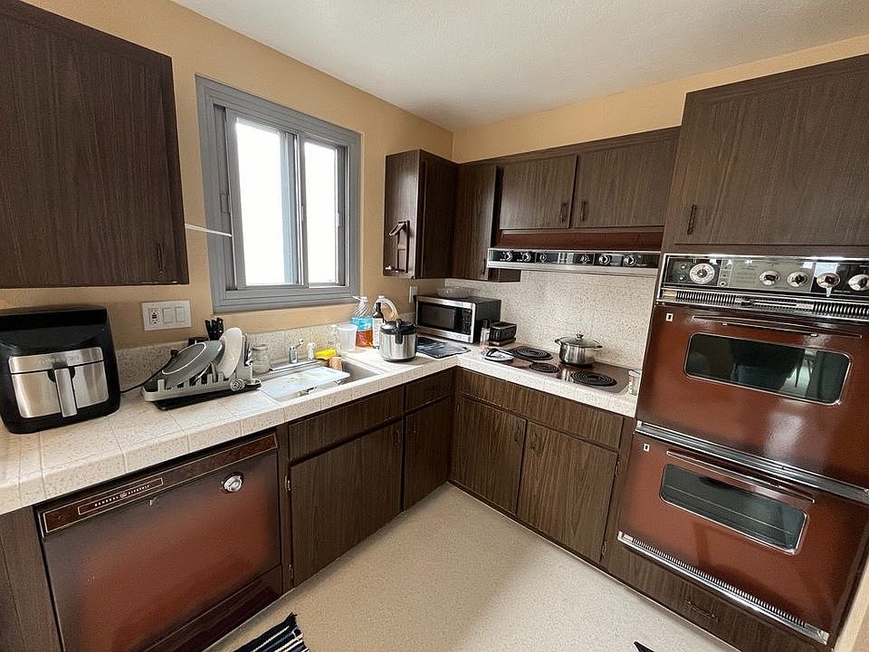 1st image of 63 Morton Dr