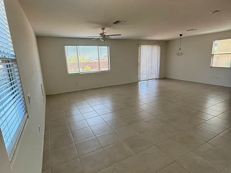 2155 W Apatite St — Photo 7