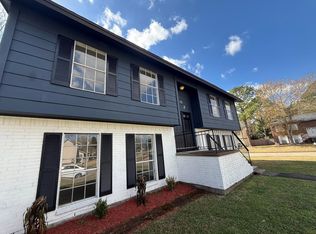 402 Tresvant Dr, Webster, TX 77598