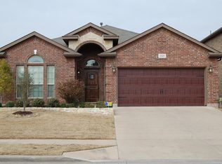 2225 Frosted Willow Ln, Fort Worth, TX 76177