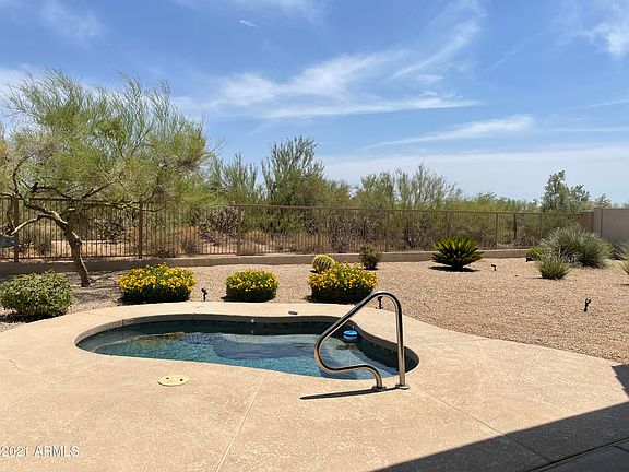 3rd image of 33075 N 71st Way