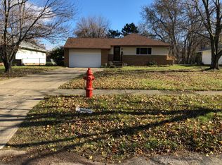 735 Edgewood Rd, Richmond Heights, OH 44143