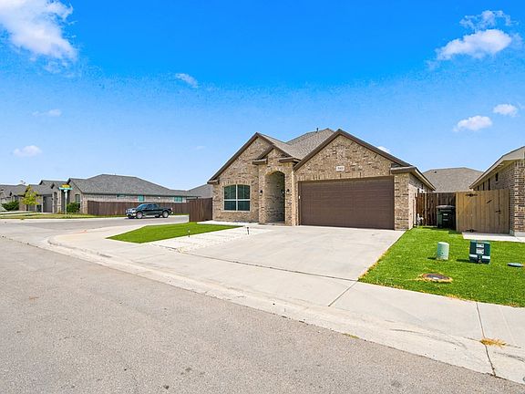 4th image of 7013 McPherson Ln