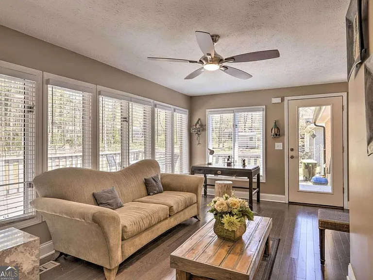 6207 Moss Dr — Photo 28