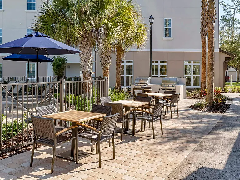 Tuscan Reserve Apartments — Photo 21