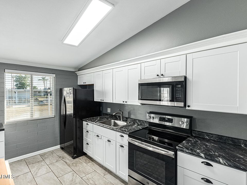 1st image of 10612 W OAKMONT Drive