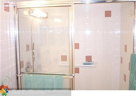 3rd image of 343 Durham Cir