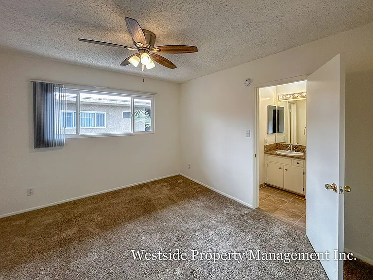 1755 Purdue Ave. — Photo 7