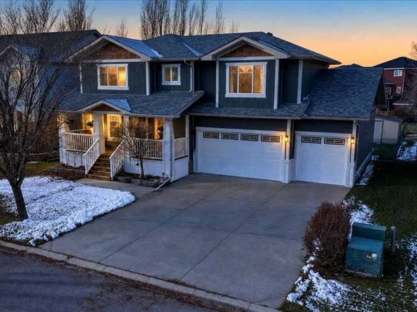 21 E Barber St NW, Rocky View County, AB T0J 1X2