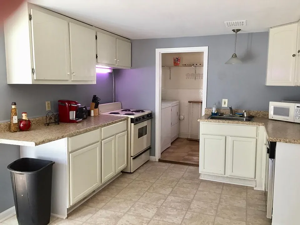 105 Frederick Ave