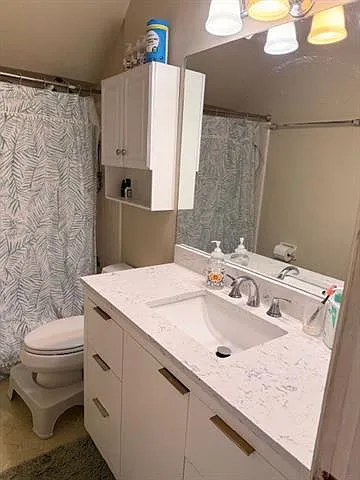 4020 Saint Charles Ave #C — Photo 4
