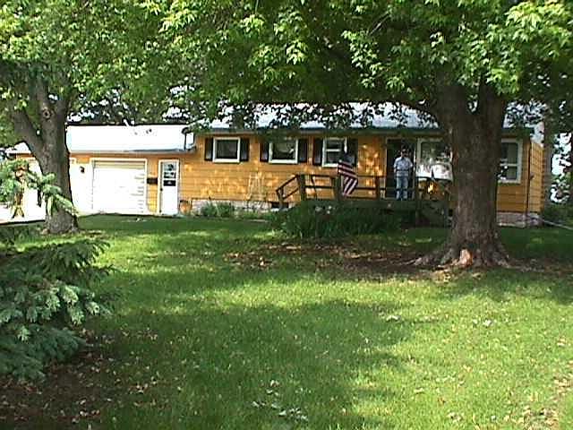 1st image of 1006 Lakeside Ave