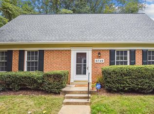 9749 Pleasant Gate Ln, Rockville, MD 20854