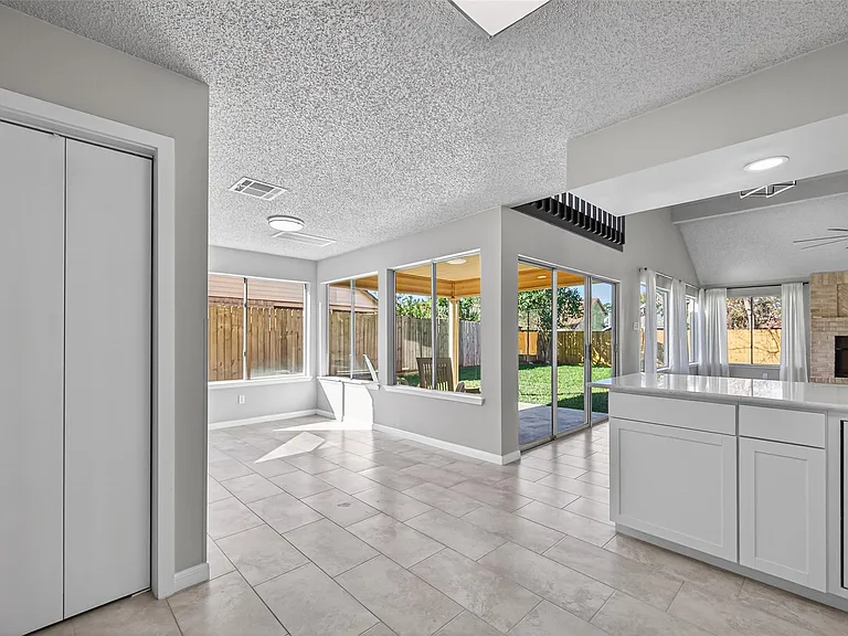 11406 Caesar Dr — Photo 14
