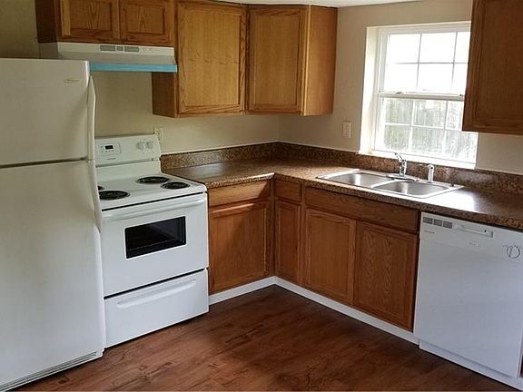 4th image of 3622 43rd Ave N