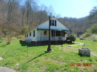1524 Sugarloaf Br, Prestonsburg, KY 41653