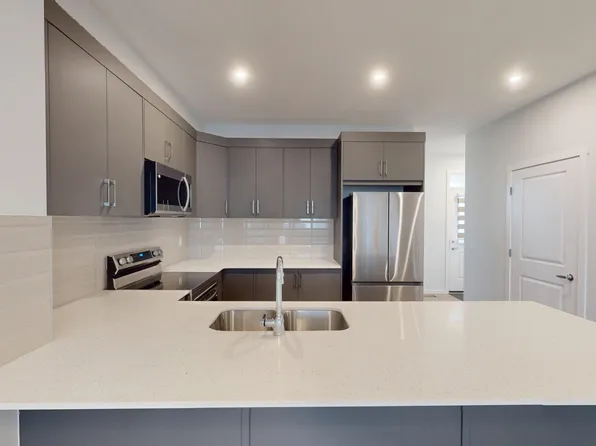 408 Cityline Sq NE, Calgary, AB T3N 2H5