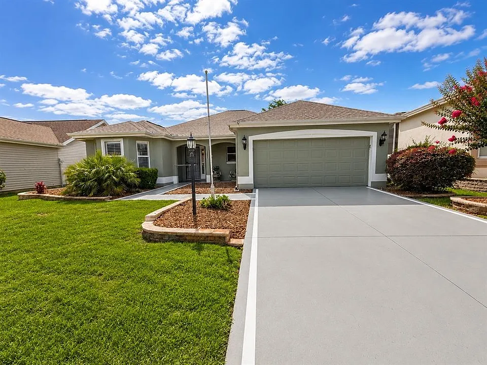 1211 Cabella Cir