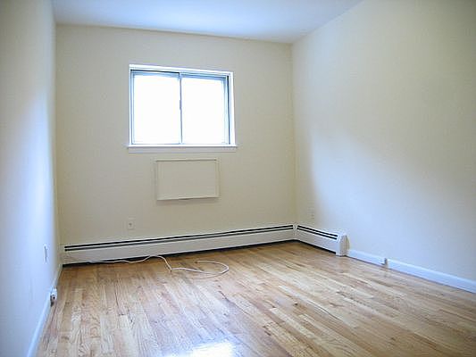 5th image of 3200 Johnson Ave APT 2