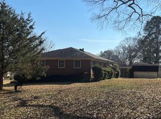 1323 Oakdale Dr, Griffin, GA 30224