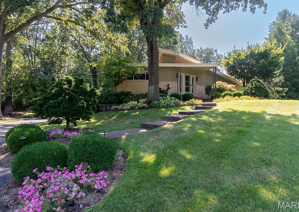 1st image of 31 Ranch Ct