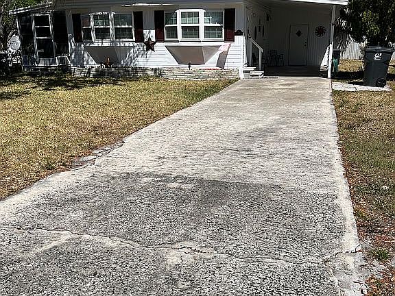 3rd image of 45 Dale Dr