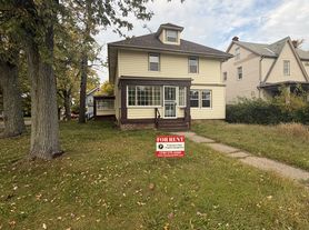 3331 Cedarbrook Rd, Cleveland, OH