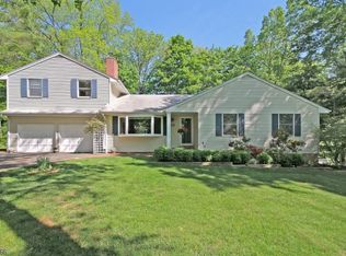101 Riverwood Ave, Bedminster, NJ 07921