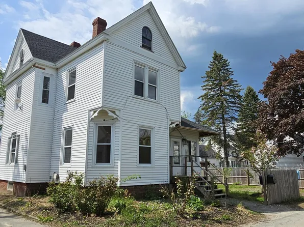 2 Center Place, Waterville, ME 04901