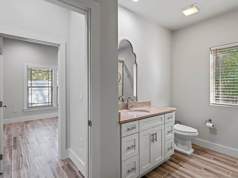 16 Justin Ct — Photo 7