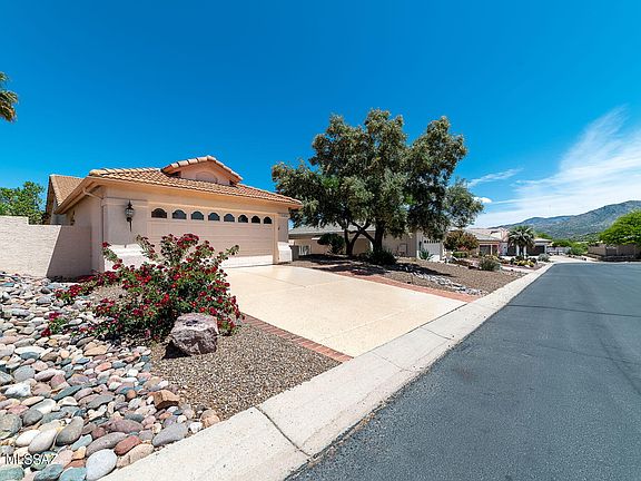 2nd image of 63896 E Greenbelt Ln