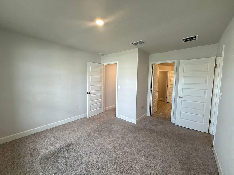 2107 Cartgate Ln — Photo 36