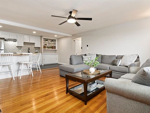 5th image of 100 Magnolia Ave #35A