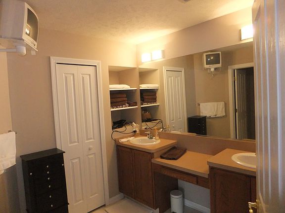 5th image of 345 E Legend Ct APT C