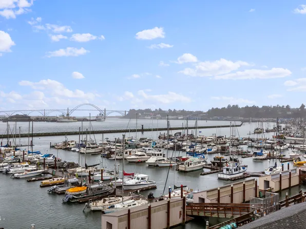 1000 SE Bay Blvd #502/602, Newport, OR 97365