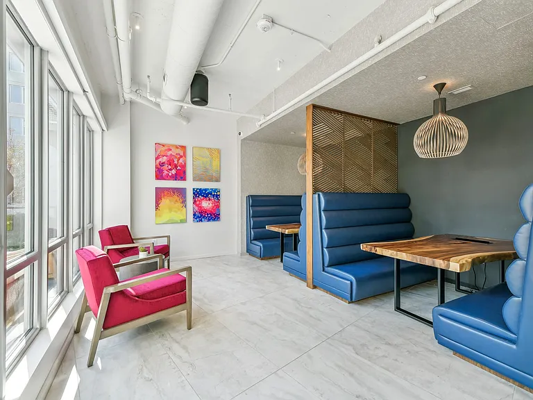 Link Apartments H Street — Photo 25