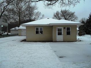 4672 W Lake Rd, Erie, PA 16505