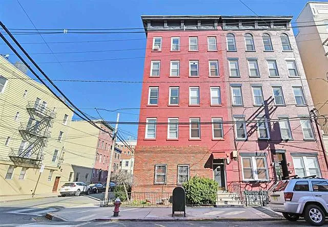 233 Grand St #3L — Photo 14