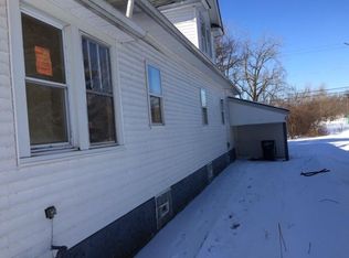 1304 Greenfield Ave FLOOR 2, Waukegan, IL 60085