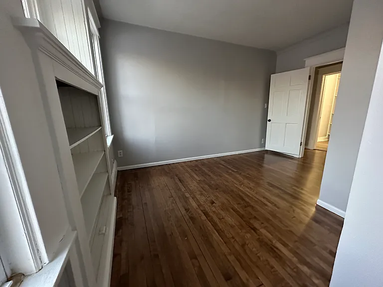 187 Robie St W — Photo 5