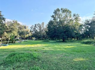 5402 Trail Dr #11, Seffner, FL 33584