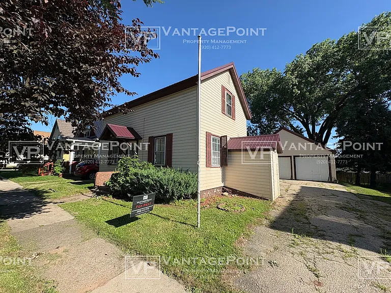 513 E Quincy St — Photo 1