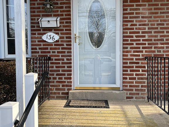 2nd image of 136 Henderson Ave