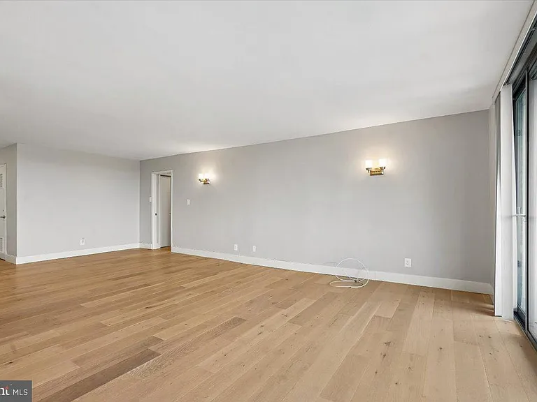 5101 River Rd #1201 — Photo 18